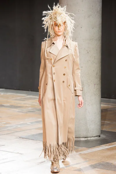 Look 23